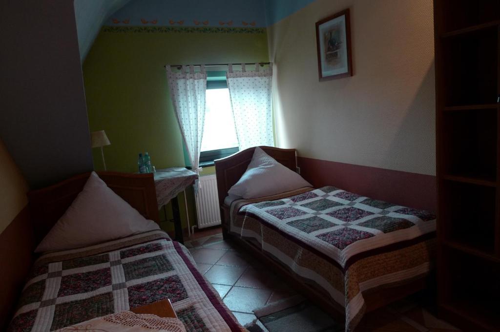 Gosciniec Stara Kuznia Hotel Debska Kuznia Kamer foto
