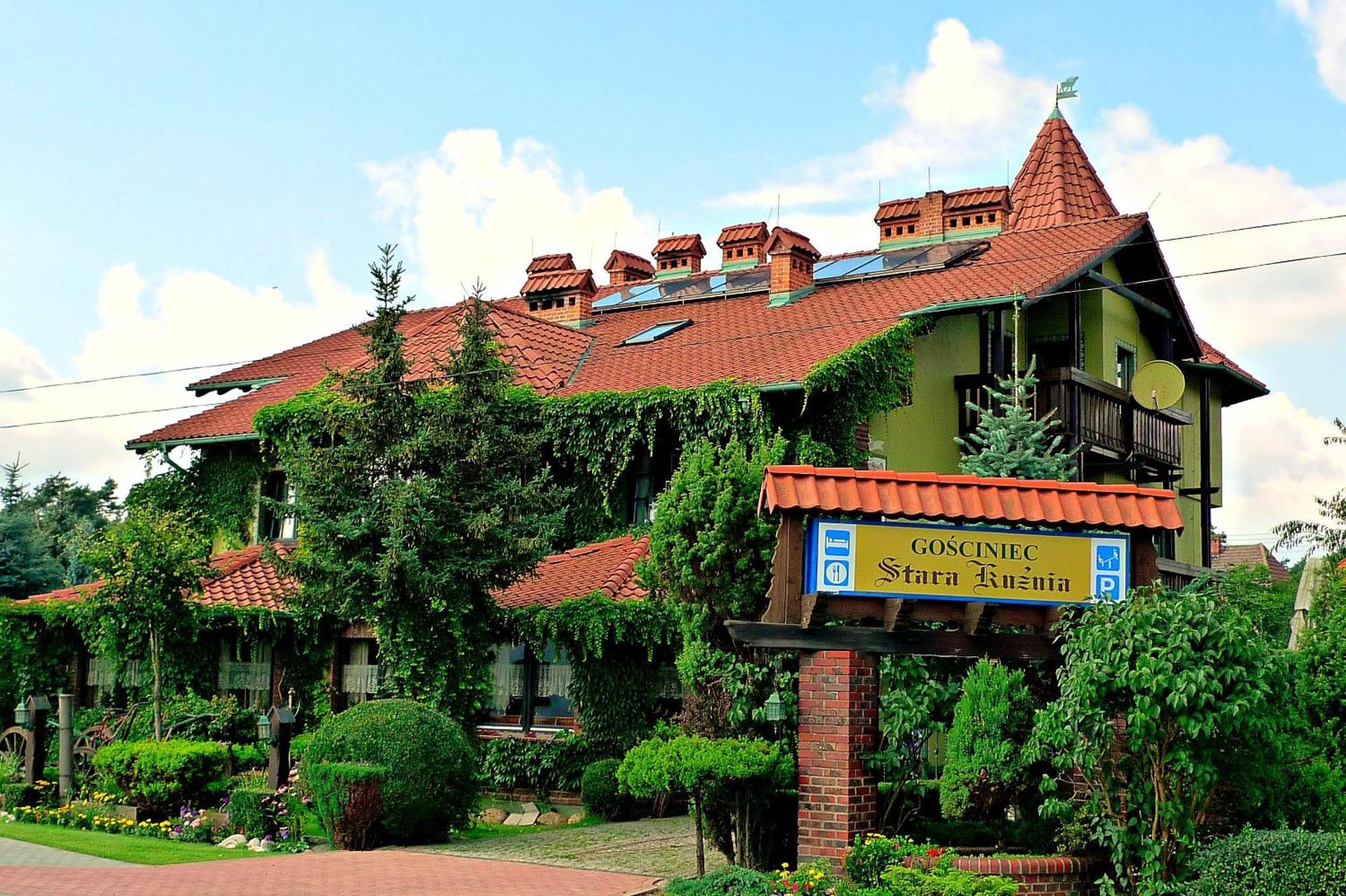 Gosciniec Stara Kuznia Hotel Debska Kuznia Buitenkant foto
